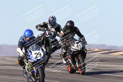 media/Dec-07-2025-CVMA (Sun) [[3e7d2de5dc]]/Race 7-Formula Lightweight Twins Shootout/